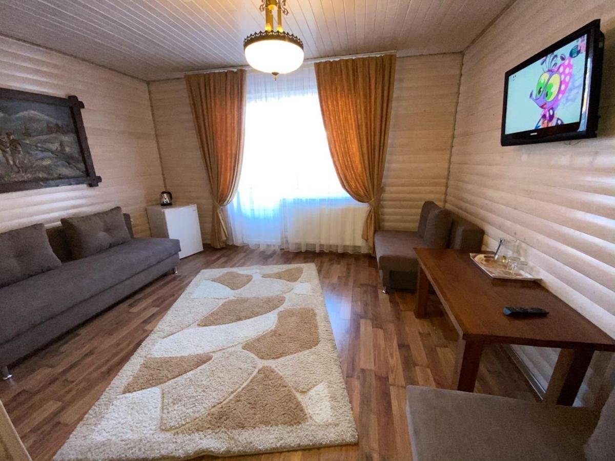 Villa Nikoletta Bukovel Esterno foto